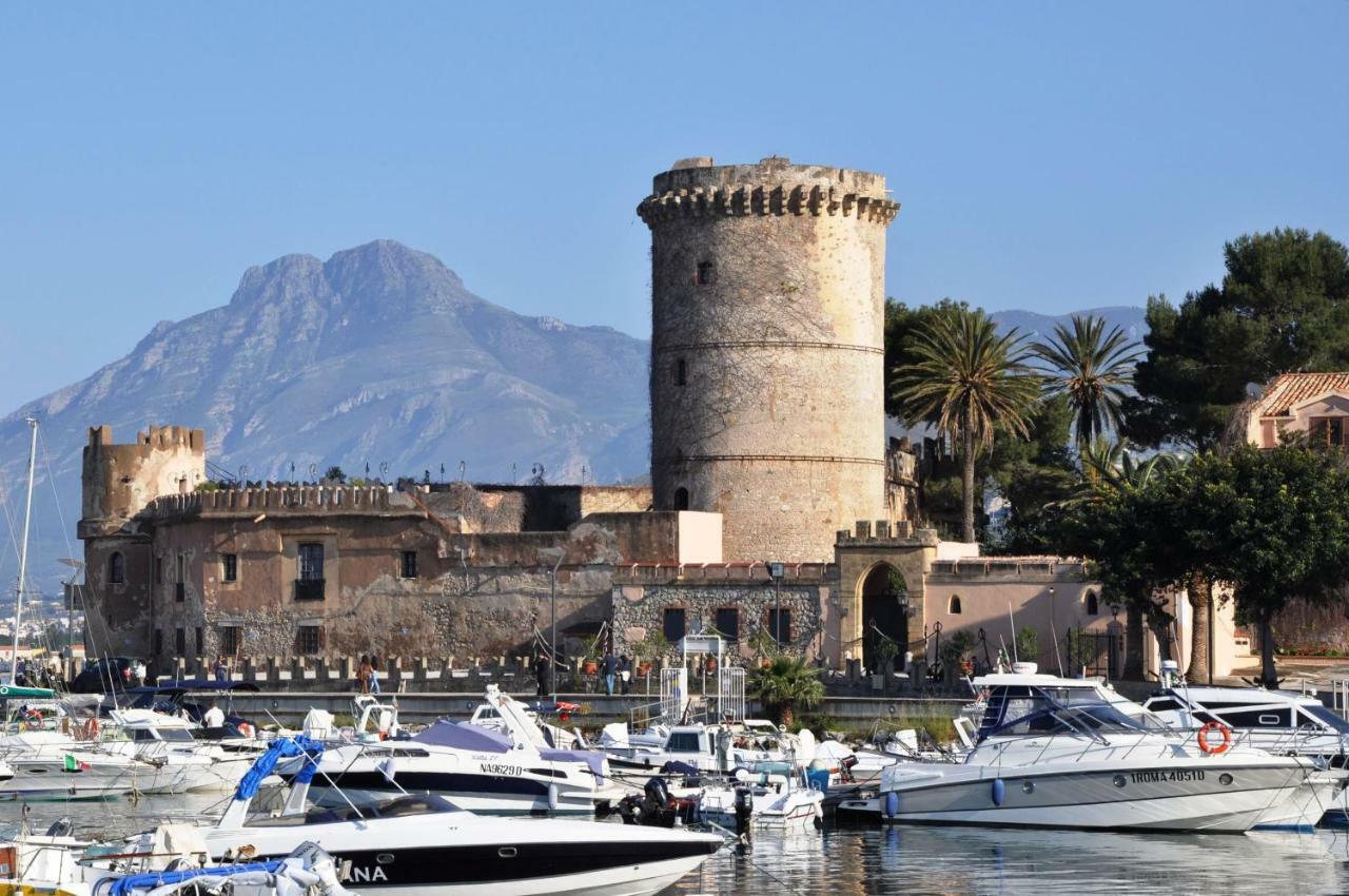 Casa Michela, Sea-View Apartments Trabia Bagian luar foto
