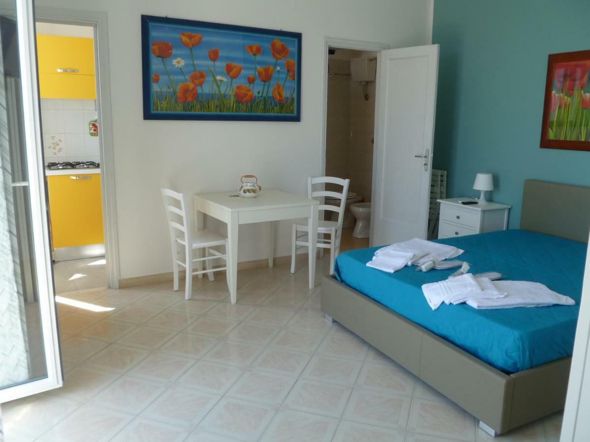 Casa Michela, Sea-View Apartments Trabia Bagian luar foto