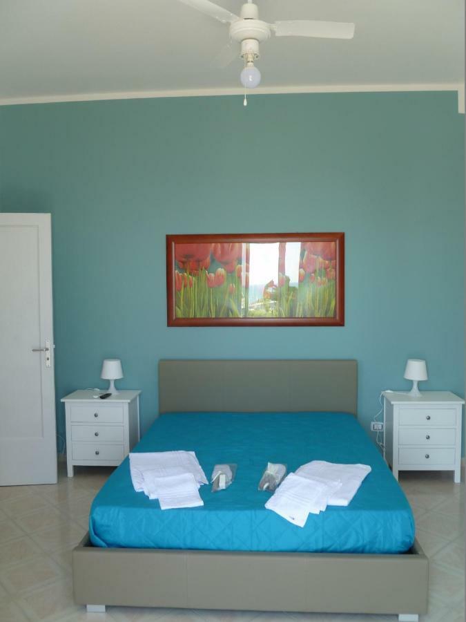 Casa Michela, Sea-View Apartments Trabia Bagian luar foto